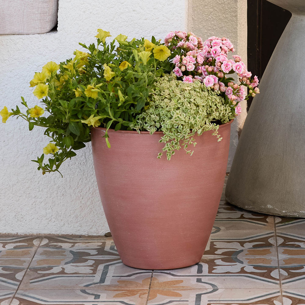 Bloem Arbor Indoor Metal Planter in Terra Cotta